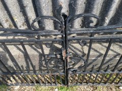 Henry Barton & Co. A rare pair of Arts & Crafts Master Craftsman's hand forged gate - Thumbnail 15