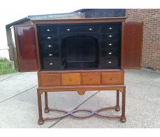 Charles Spooner. A rare and important Anglo-Japanese Exhibition cabinet in the 17th century style - Thumbnail 4
