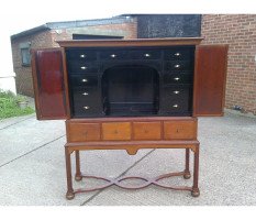 Charles Spooner. A rare and important Anglo-Japanese Exhibition cabinet in the 17th century style - Thumbnail 5