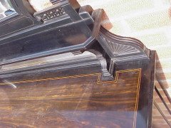 W J Estall (possibly). An ebonised Anglo-Japanese cabinet of supreme quality with Amboyna serving area - Thumbnail 12