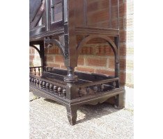 W J Estall (possibly). An ebonised Anglo-Japanese cabinet of supreme quality with Amboyna serving area - Thumbnail 15