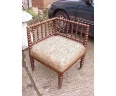 Morris and Co (attributed). A good quality bobbin turned corner chair - Thumbnail 1