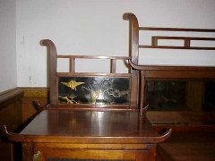 E W Godwin. A rare Anglo-Japanese walnut and lacquer side cabinet - Thumbnail 7