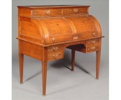 A Continental Secessionist oak and inlaid cylinder desk in the Glasgow style - Thumbnail 1