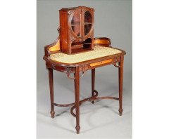 Louis Majorelle. An Art Nouveau carved walnut, maple veneered and marble lady's writing desk - Thumbnail 1
