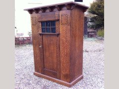 M H Baillie Scott (attributed). An Arts and Crafts single wardrobe - Thumbnail 3