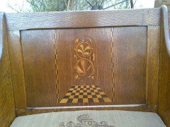 An unusual Arts and Crafts little oak settle - Thumbnail 4