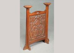 Arthur Simpson. An Arts and Crafts carved oak firescreen - Thumbnail 1