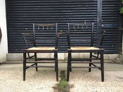 William Morris. A pair of Sussex rush seat armchair - Thumbnail 1