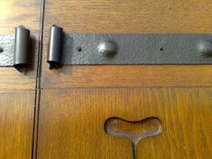 Maple & Co., an Arts and Crafts Oak Bedroom Suite - Thumbnail 8
