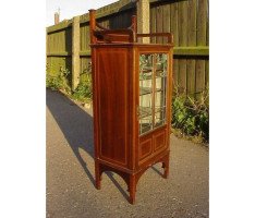 A superior quality Anglo-Japanese display cabinet - Thumbnail 7