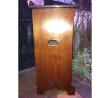 Lambs of Manchester. A near pair of superior quality Aesthetic Movement bedside cabinets. - Thumbnail 13