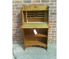 A Good Quality Arts & Crafts Oak Bureau Bookcase - Thumbnail 3