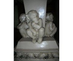 Leftco. A humorous planter with four little Elves - Thumbnail 7