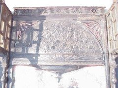 Thomas Jeckyll for Barnard Bishop and Barnard. An Anglo-Japanese cast iron overmantle - Thumbnail 4