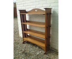 Wylie and Lochhead. An Arts and Crafts oak adjustable bookcase - Thumbnail 2