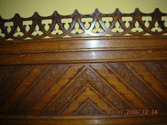 Edwards and Roberts. A Gothic revival oak sideboard/buffet - Thumbnail 5