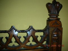Edwards and Roberts. A Gothic revival oak sideboard/buffet - Thumbnail 8