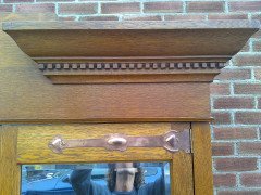 Shapland and Petter. A good Arts and Crafts oak treble wardrobe in the Glasgow Style - Thumbnail 5