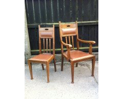 Liberty and Co (attributed). A set of seven Arts and Crafts oak dining chairs - Thumbnail 3