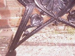 Coalbrookdale, The Lily Pad design. A pair of cast iron benches with fine fern leaf detailing - Thumbnail 12