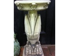 A rare set of stoneware garden ornaments and matching bird bath - Thumbnail 5