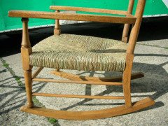 William Birch retailed by Liberty and Co. A good quality Cotswold School oak rocking chair - Thumbnail 3