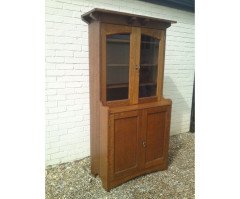 Arthur Simpson. A good early Arts and Crafts oak bookcase - Thumbnail 2