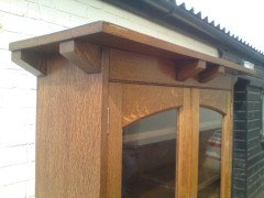 Arthur Simpson. A good early Arts and Crafts oak bookcase - Thumbnail 4