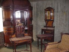 Louis Majorelle. Art Nouveau wardobe - Thumbnail 1