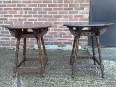 John Henry Chamberlain (attributed) for Pluknett and Steevens. A pair of almost identical Gothic Revival side table - Thumbnail 2