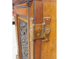Marsh Jones and Cribb. A stunning quality Aesthetic Movement walnut filing/music cabinet - Thumbnail 20