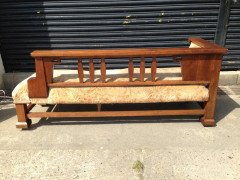 Liberty and Co. A stylish super quality solid oak Arts and Crafts chaise lounge - Thumbnail 5