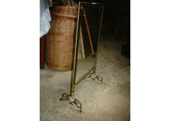 An Arts and Crafts brass fire screen - Thumbnail 2