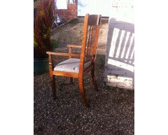 Shapland and Petter. An Arts and Crafts oak armchair - Thumbnail 3