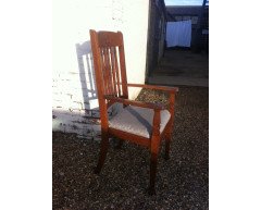 Shapland and Petter. An Arts and Crafts oak armchair - Thumbnail 4